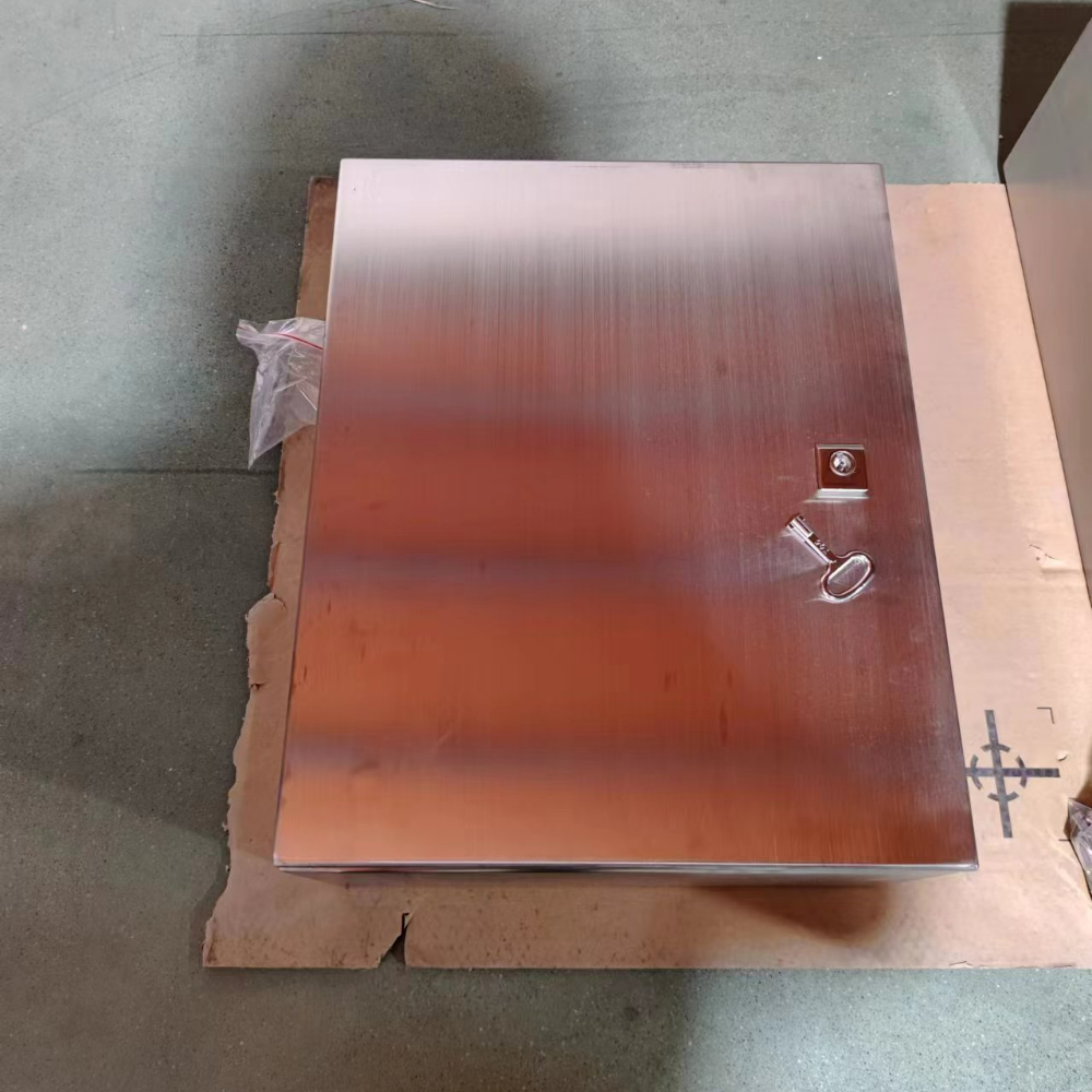 How to Choose the Right Sheet Metal Enclosure for Outdoor Use in the United State, Germany and Australia and Canada (باللغة الإنجليزية)