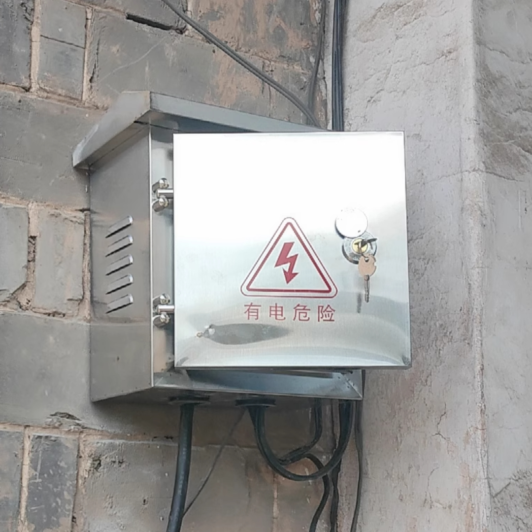 تطبيقات الهواء الطلق: هل IP65 كافٍ أم هل تحتاج إلى IP67؟